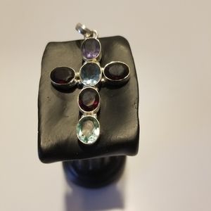 BEAUTIFUL PENDENT NWOT